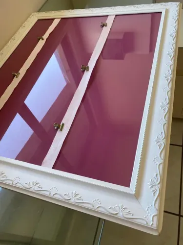 Quadro Decorativo Branco com Moldura Detalhada