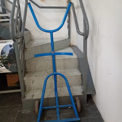 Carrinho para carregar tambor 200 litros.