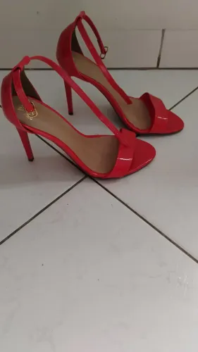 Vendo sandália
