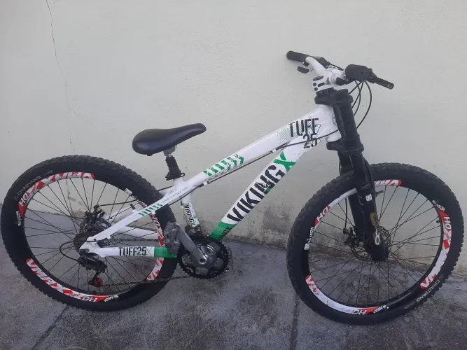 Vendo Bicicleta viking Tuff 25 aro 26