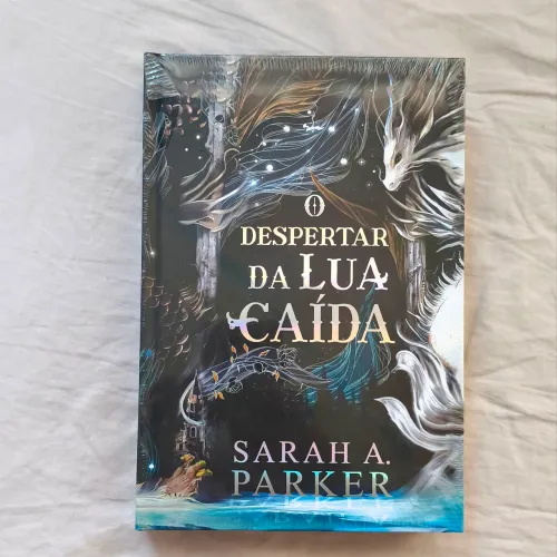 Livro: O Despertar da Lua Caída (edição capa dura)<br>