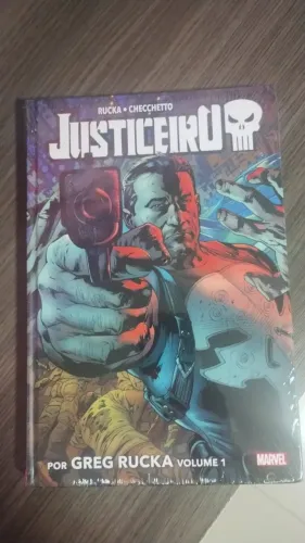 Justiceiro por Greg Rucka, volume 1 capa dura - lacrado