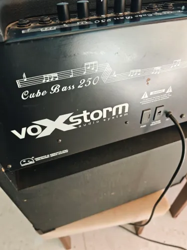 Vendo cubo pra baixo