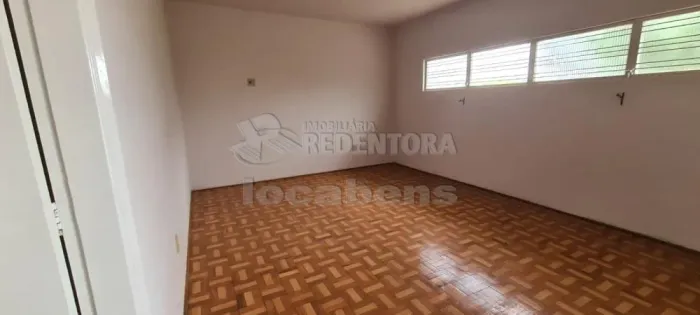 Casa Comercial para Venda e Locação com 04 salas no bairro Boa Vista