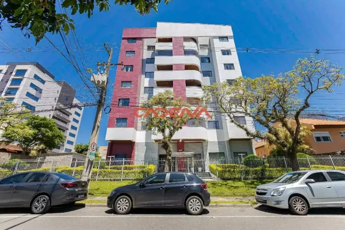 Apartamento com 3 quartos e 1 vaga à venda no Bacacheri