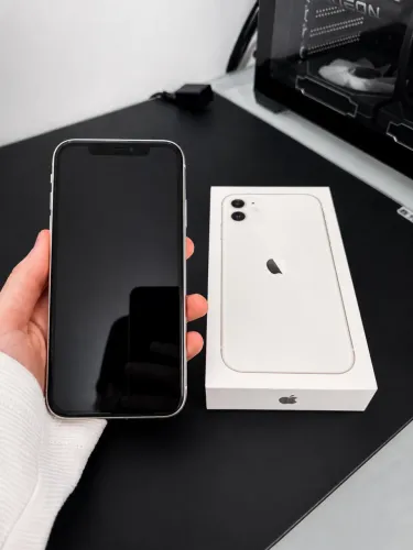 IPHONE 11 64GB - Único Dono - Com caixa