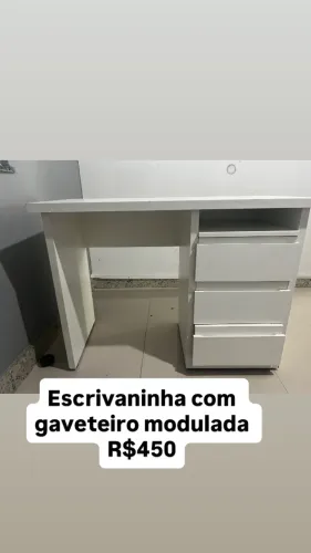 Mesinha com gaveteiro 