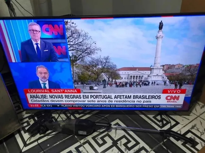 SMART TV SAMSUNG 4K 60' POLEGADAS