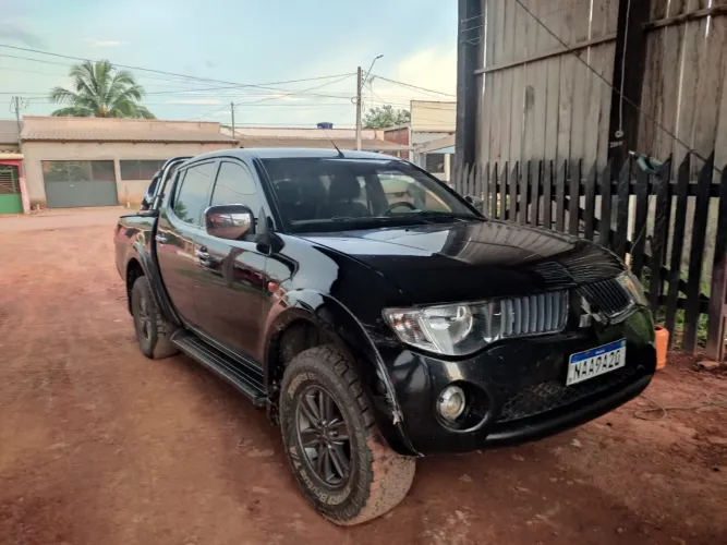 Mitsubishi L200 Triton HPE 3.2 CD TB Int.diesel AUT 2009