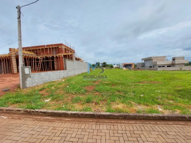 Terreno à Venda em Condomínio Oasis do Rio Paraná, Porto Rico/PR