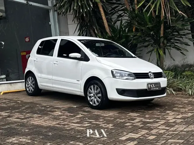 Volkswagen Fox 1.6 MI Total Flex 8V 5P 2012