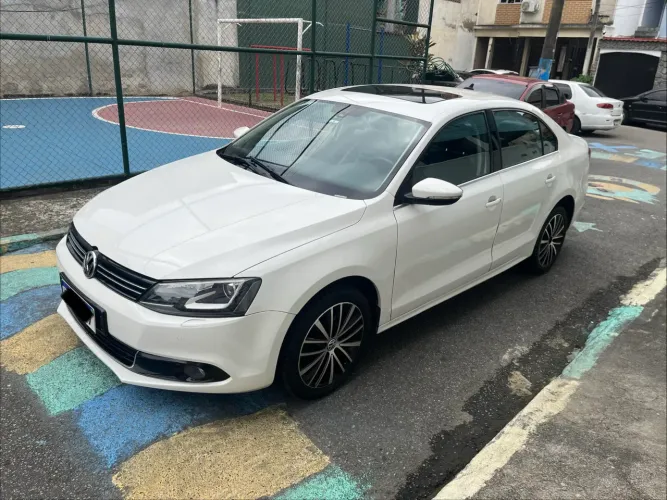 Volkswagen Jetta Highline 2.0 TSI 16V 4P Tiptronic 2014