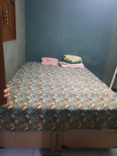 Cama King nova