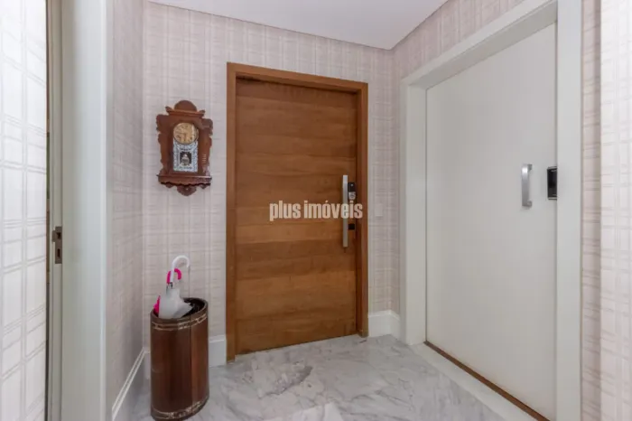 Apartamento 4 Quartos 4 Suites 3 Vagas Deposito no Panamby!