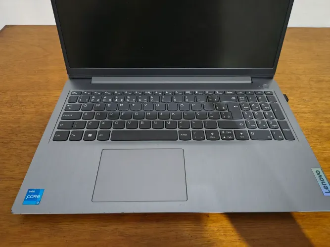 LENOVO IDEAPAD 3 i5 11ª GERAÇÃO | 8GB RAM | SSD 256GB