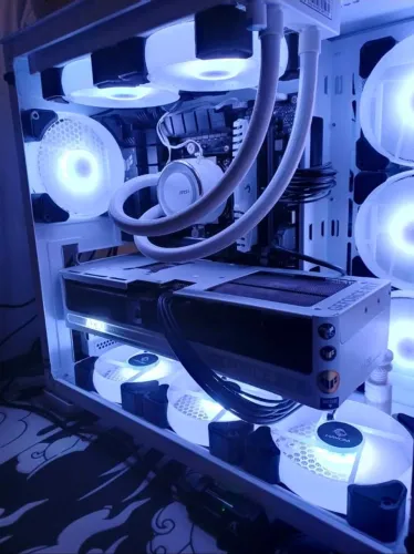 RTX 5070 TI  VENDO/TROCO 