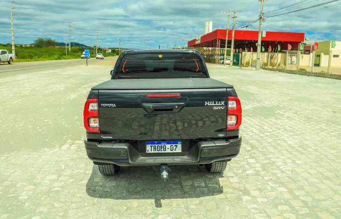 Toyota Hilux CD SRV 4X4 2.8 TDI Diesel Aut. 2025