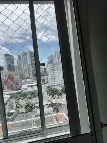 Porta de alumínio para varanda de correr 2,10x1,52 duas folhas