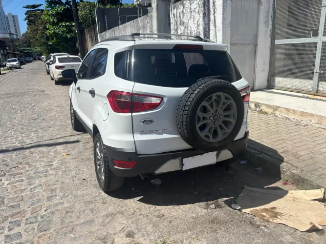 Ford Ecosport Freestyle 2.0 16V Flex 5P Aut. 2015