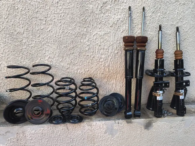 Suspensão Saveiro g5 ou G6 original de fabrica