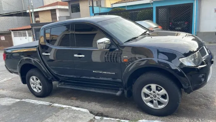Mitsubishi L200 Triton HPE 3.5 CD V6 24V Flex Aut. 2012