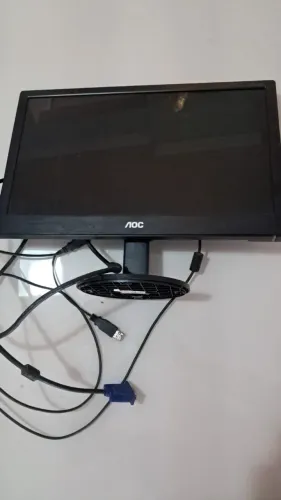 Monitor AOC 17? - Funcionando Perfeitamente