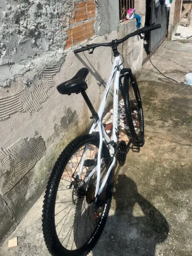 vendo bicicleta aro 29 novinha