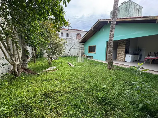 Casa 3 Quartos com 2 Suítes e 145m² - Balneário - CEN