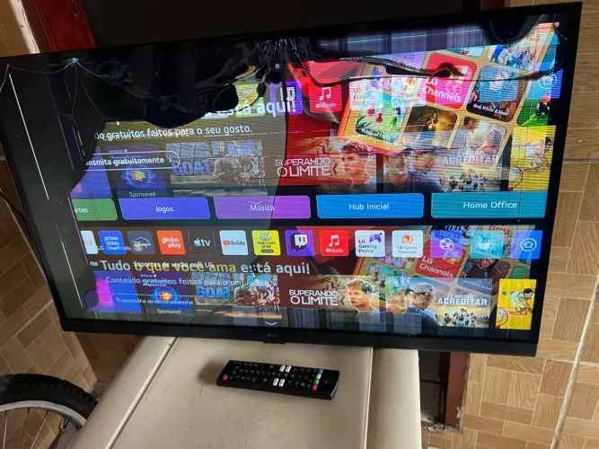 Vendo TV LG com defeito