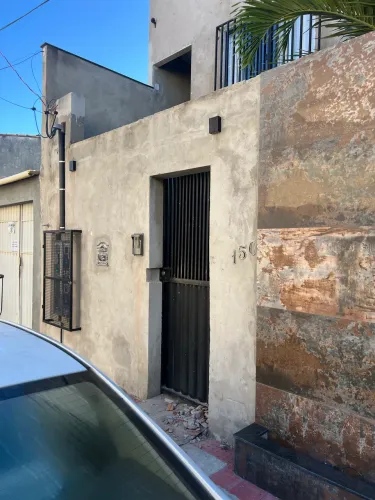 Portão bruto resistente
