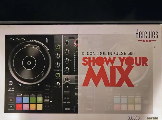 Controladora Dj Hércules DjControl Inpulse 500 Preto