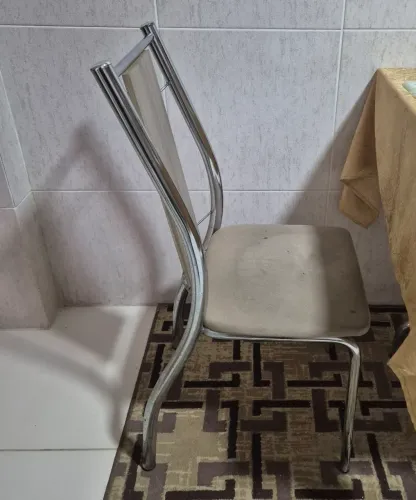 Mesa pequena 80 cm 1 cadeira