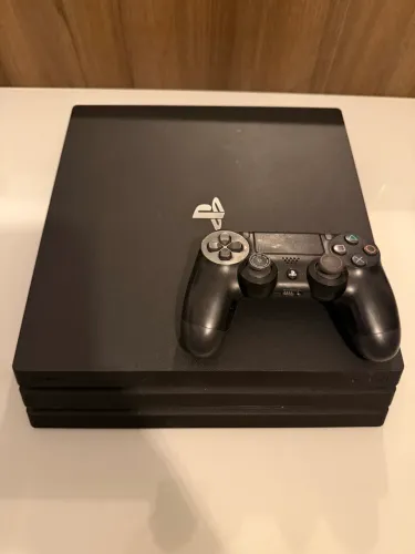 PlayStation 4 pro 1TB