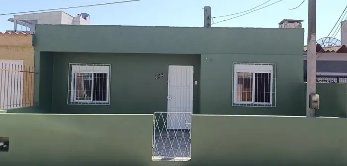 CASA EM ÁREA CENTRAL RIO GRANDE - RS A PREÇO DE TERRENO - SOMENTE PELA IMOBILIARIA