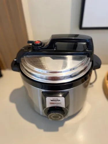 Panela de pressão elétrica Walita