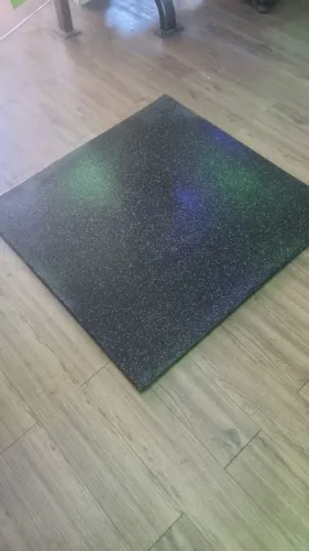 Piso de borracha 1x1 15mm alto padrão