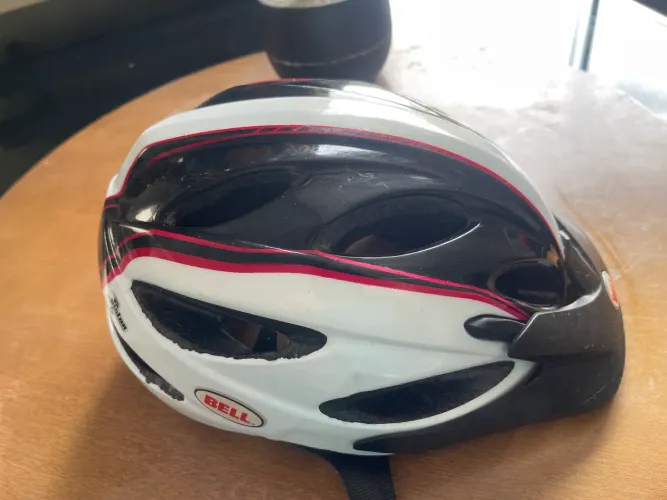 Capacete ciclismo bell
