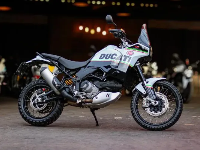 DUCATI DESERT X 937 cc 