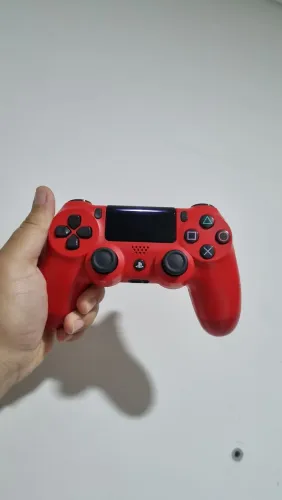 Controle Para Ps4 Seminovo Na cor Vermelho