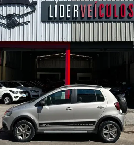 Volkswagen Crossfox 1.6 MI Total Flex 8V 5P 2012