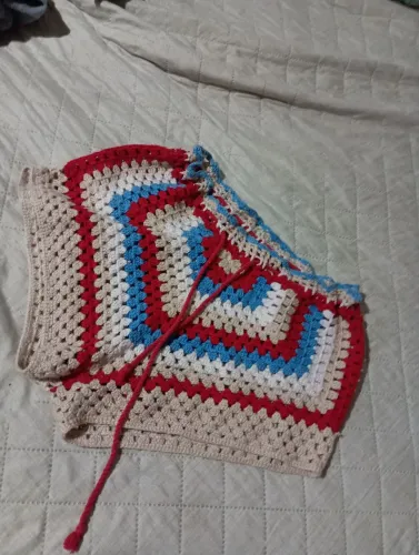 Vendo short de crochê