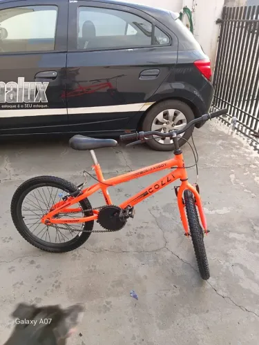 Vendo Bicicleta Infantil Semi Nova