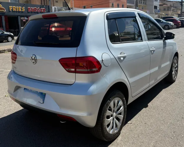 Volkswagen Fox Trendline 1.0 Flex 12V 5P 2017