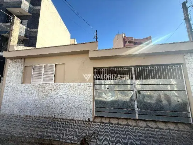 Casa com 3 dormitórios para alugar, 200 m² por R$ 2.940,00/mês - Centro - Sorocaba/SP