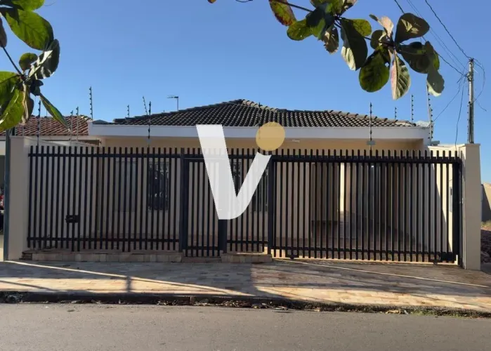 Casa para Locação em Presidente Prudente, Vila Formosa, 3 dormitórios, 1 suíte, 4 banheiro