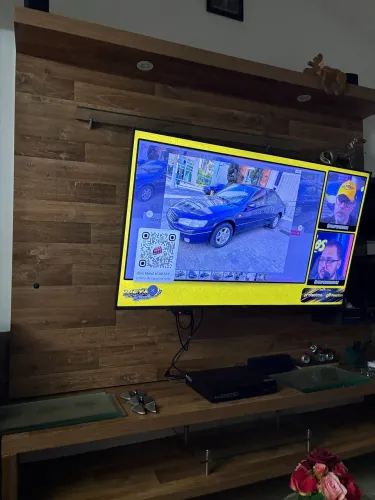 Lindo painel semi novo