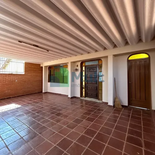Casa Sobrado para Locação e venda 4 quartos, 1 suíte, 5 banheiros 276,00 m² Bairro Jard