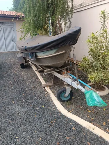 Barco super conservado, sou de Piracicaba 