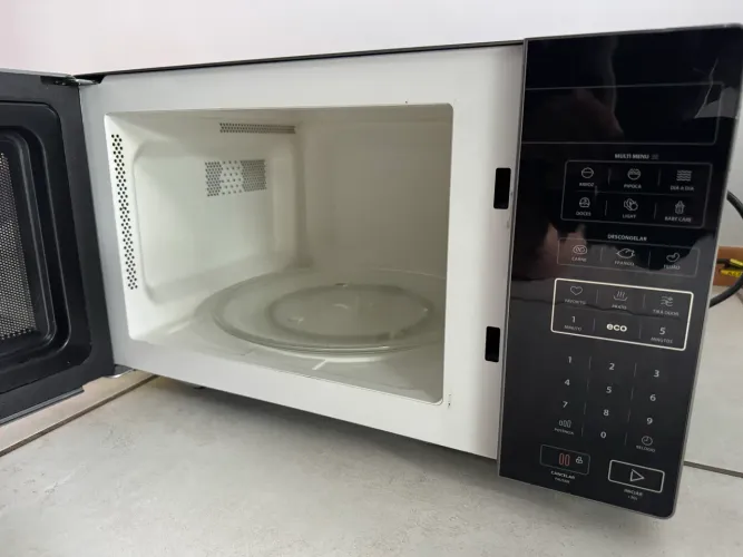 Microondas Toshiba 27 Litros