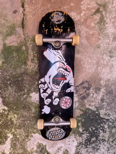 SKATE USADO MUITO POUCO
